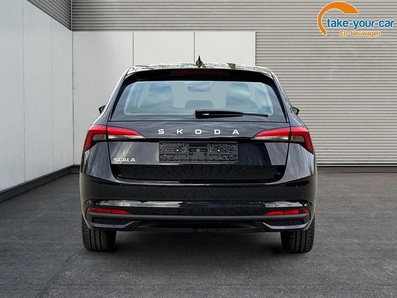 Neu Skoda Scala Selection 116 PS (85 kW) 2025 Blackmagic perleffekt Kleinwagen