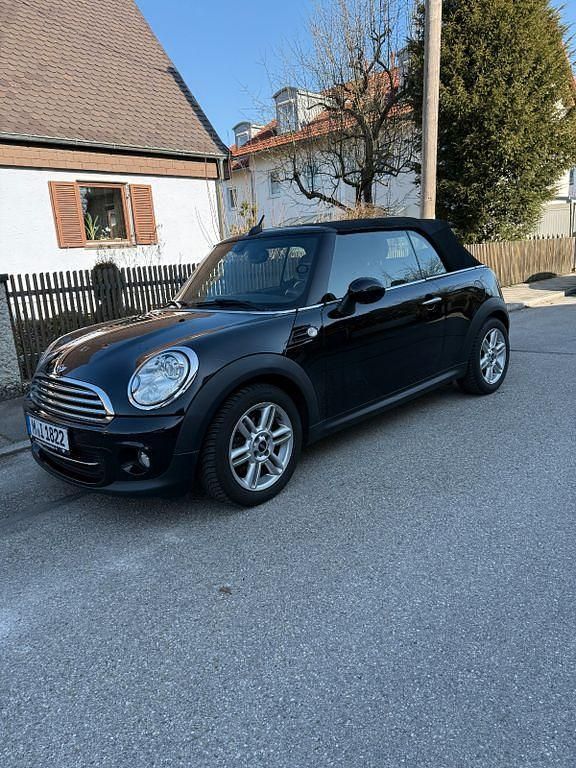 Gebraucht Mini Cooper 122 PS (89 kW) 2014 Schwarz Kleinwagen