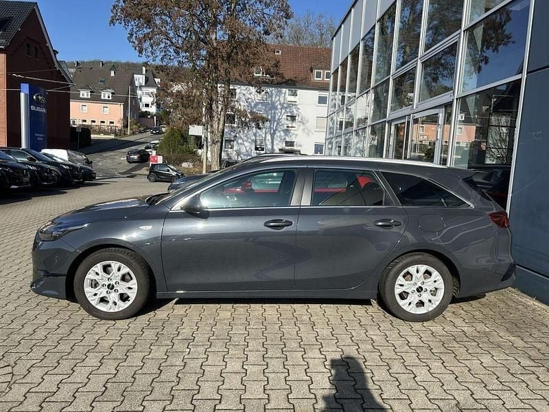 Gebraucht Kia Ceed Sportswagon Vision 140 PS (102 kW) 2024 Grau Kombi