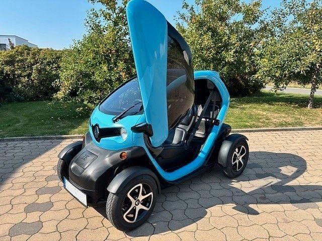 Blau Gebraucht 2017 Renault Twizy Life Kleinwagen | 4.190 € (Superpreis) - Bild 1/4