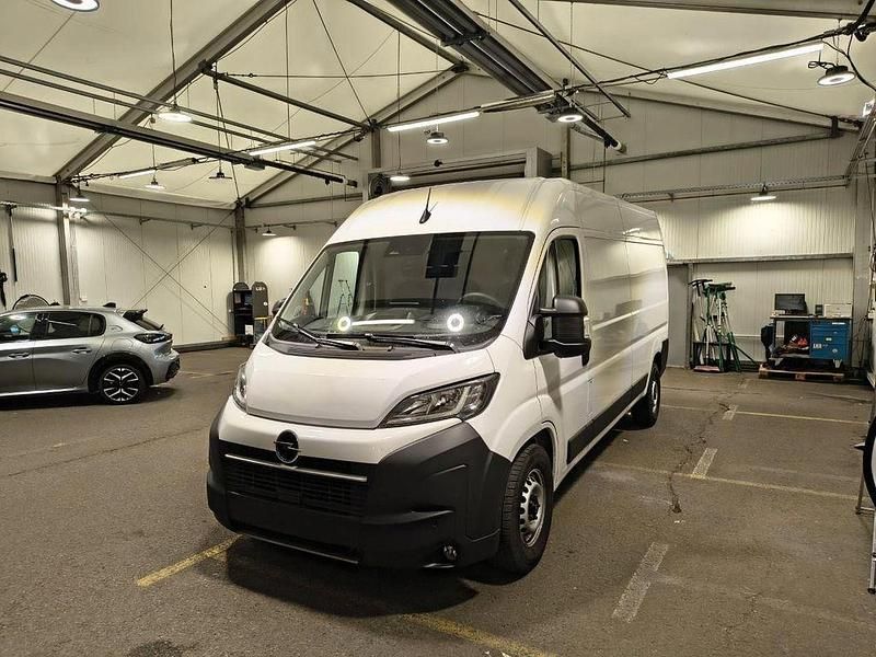 Gebraucht Opel Movano 140 PS (102 kW) 2024 Lackierung weiss icy/typ ausse Van