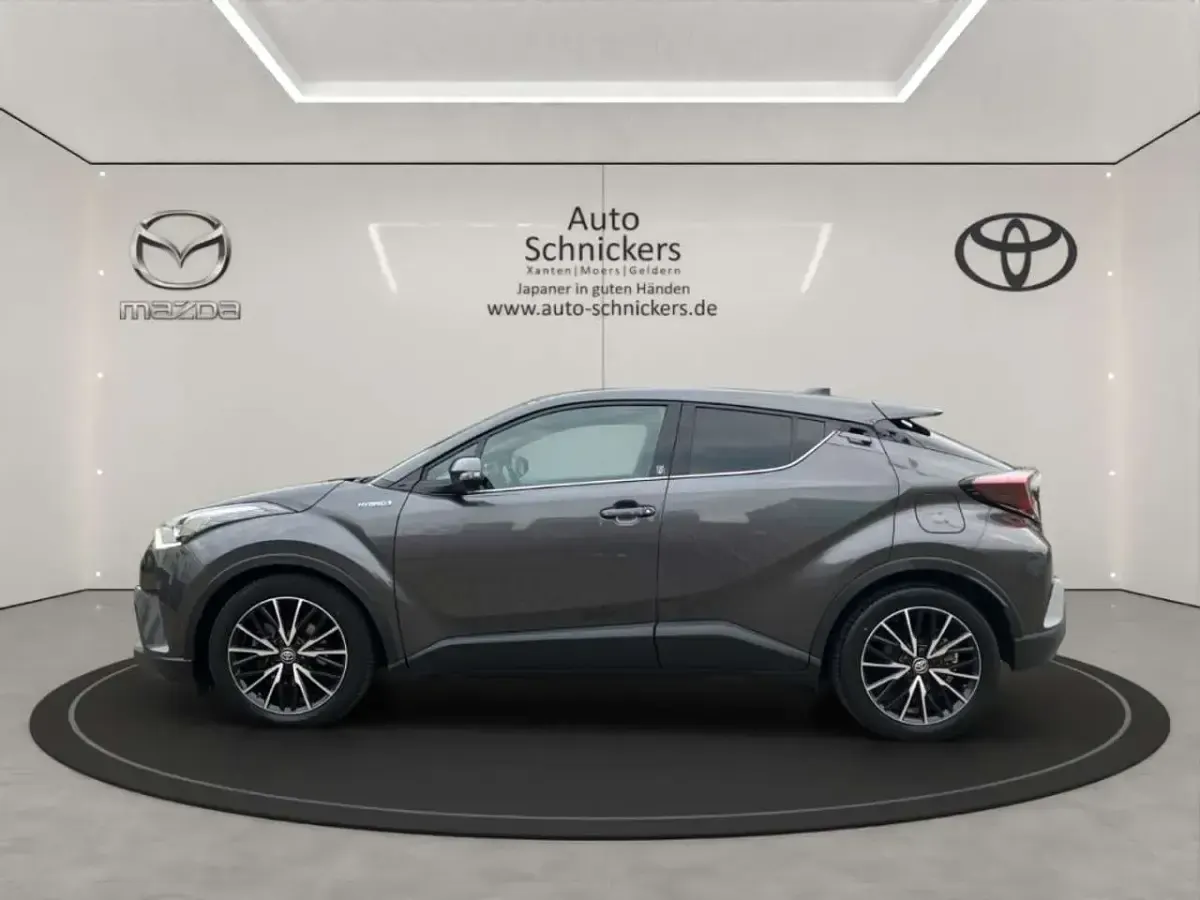 Gebraucht Toyota C-HR Team 122 PS (89 kW) 2018 Magnetic grey SUV
