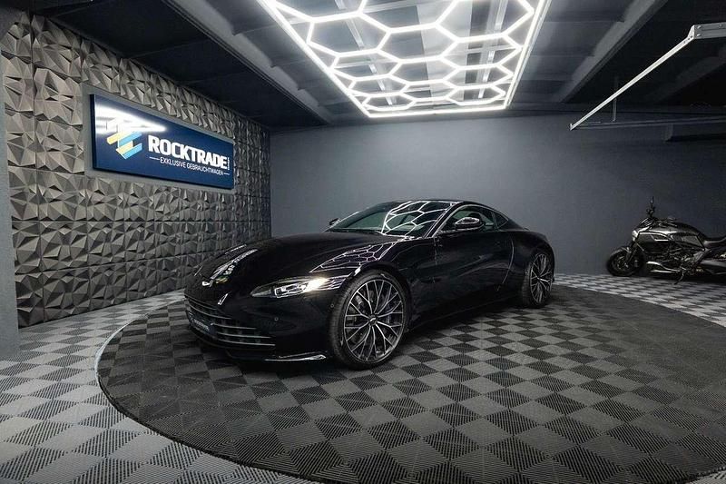 Gebraucht Aston Martin DB11 510 PS (375 kW) 2023 Onyx black Coupé