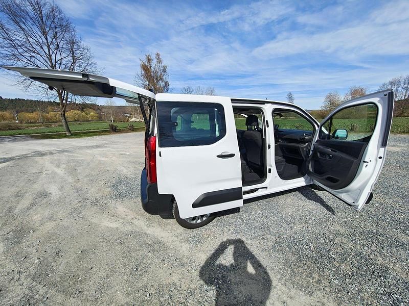 Gebraucht Citroën e-Berlingo Live 100 kW (136 PS) 2023 Weiß Van / Kleinbus