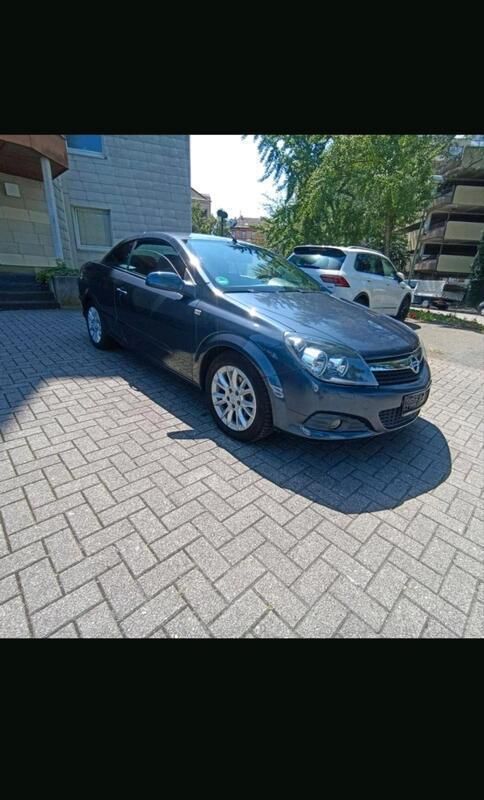 Grau Gebraucht 2008 Opel Astra Cabriolet Cabrio | 1.500 € (Superpreis) - Bild 1/4
