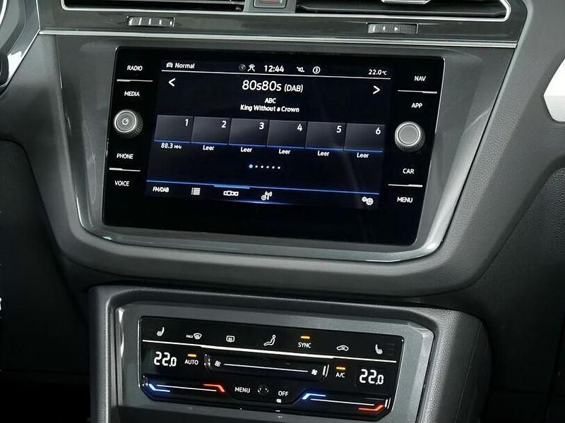 Gebraucht VW Tiguan 150 PS (110 kW) 2023 Schwarz SUV