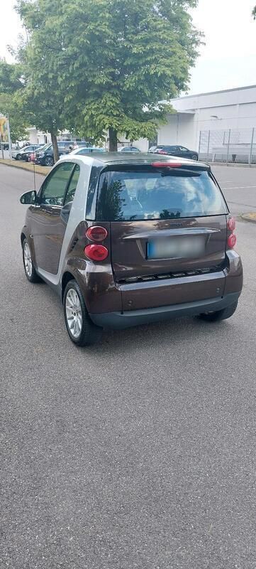 Grau Gebraucht 2010 Smart ForTwo Coupé Coupé | 4.200 € (Fairer Preis) - Bild 1/4