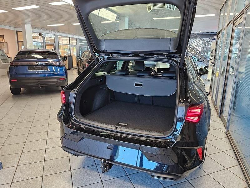 Neu Cupra Leon 150 PS (110 kW) 2025 Schwarz Limousine