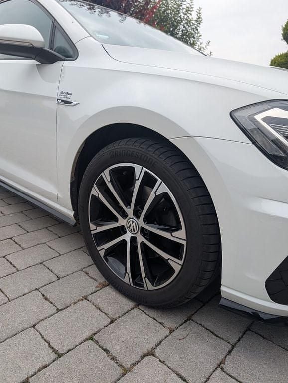 Gebraucht VW Golf VII R-line 150 PS (110 kW) 2018 Schwarz Limousine