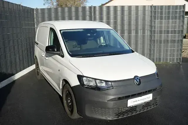 Gebraucht VW Caddy 102 PS (75 kW) 2025 Weiß Van / Kleinbus