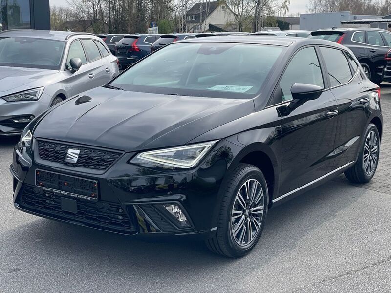 Schwarz Gebraucht 2024 Seat Ibiza Style Limousine | 19.900 € (Fairer Preis) - Bild 1/4
