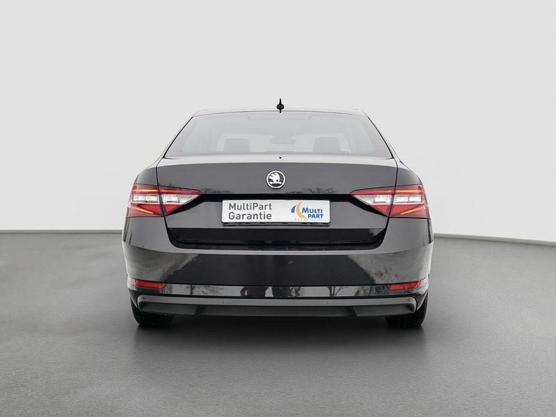 Gebraucht Skoda Superb LAURIN & KLEMENT 190 PS (139 kW) 2015 Schwarz Limousine