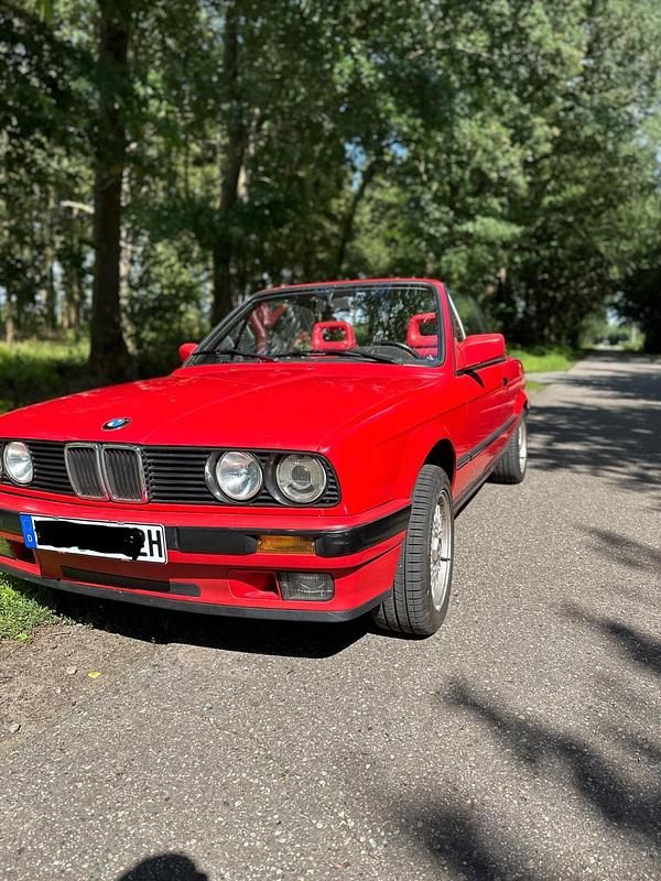Rot Gebraucht 1991 BMW 318 Cabriolet Cabrio | 16.000 € - Bild 1/4
