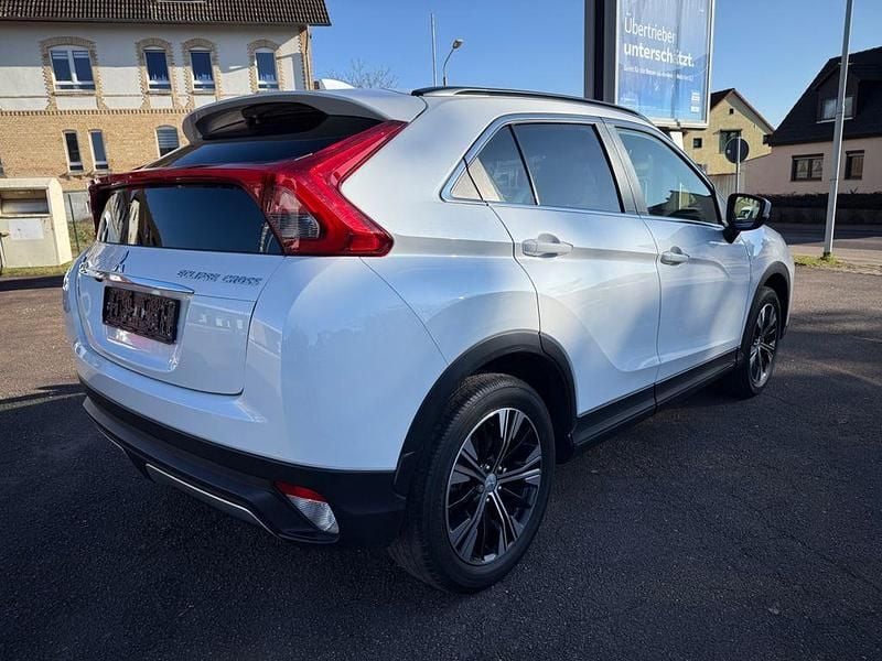 Gebraucht Mitsubishi Eclipse Cross Active 163 PS (119 kW) 2019 Weiß SUV
