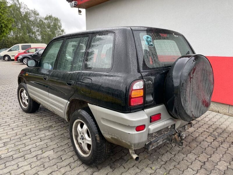 Gebraucht Toyota RAV4 128 PS (94 kW) 2000 Schwarz SUV