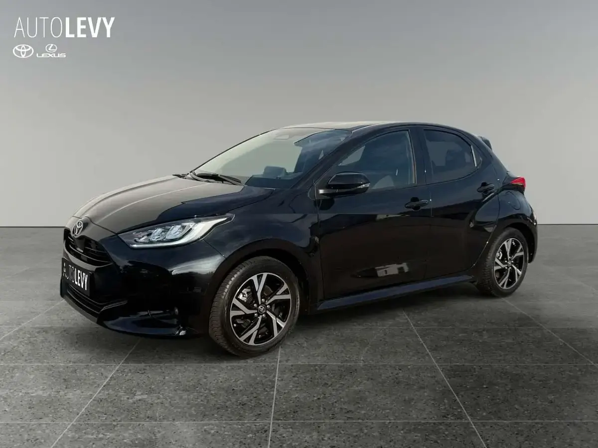Gebraucht Toyota Yaris Hybrid 116 PS (85 kW) 2025 Schwarz Kleinwagen