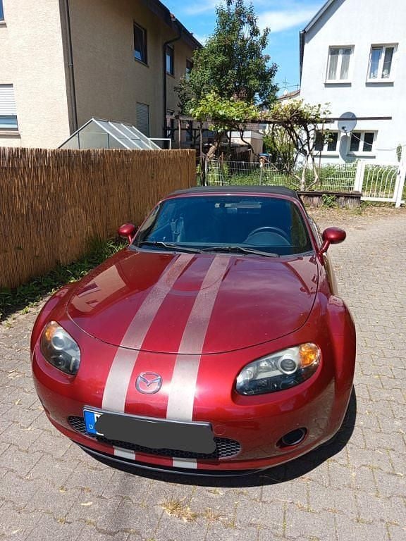Rot Gebraucht 2006 Mazda MX5 Energy Cabrio | 5.000 € (Superpreis) - Bild 1/4