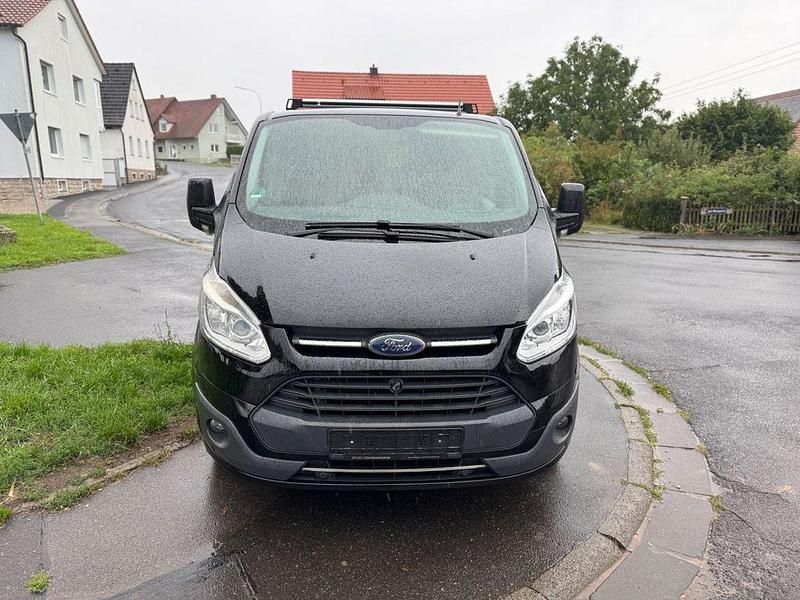 Gebraucht Ford Transit Custom 131 PS (96 kW) 2017 Schwarz Van / Kleinbus