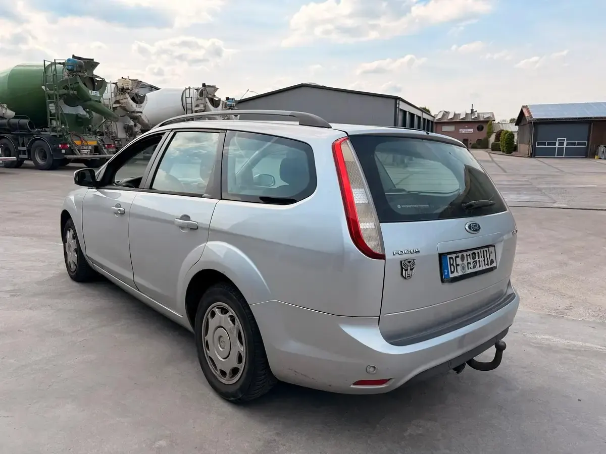 Usata Ford Focus 90 CV (66 kW) 2010 Argento Station wagon
