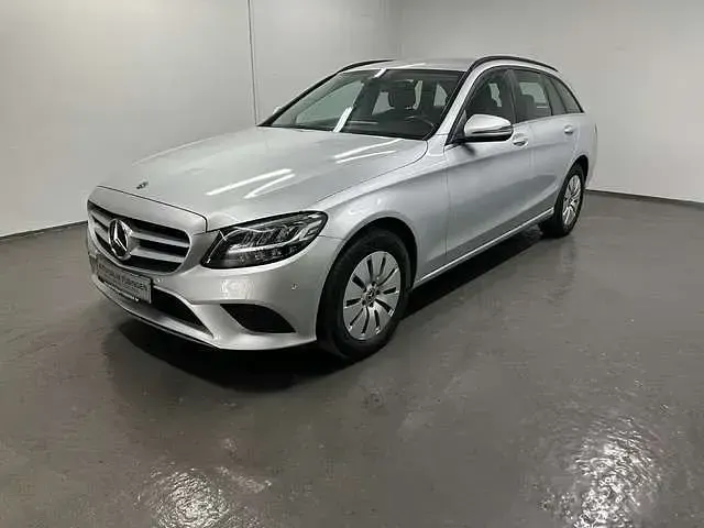 Gebraucht Mercedes C200 160 PS (117 kW) 2021 Iridiumsilber (metallic) Kombi