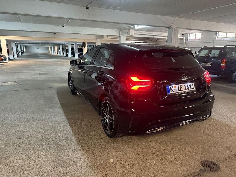 Gebraucht Mercedes A200 AMG line 156 PS (114 kW) 2018 Schwarz Limousine