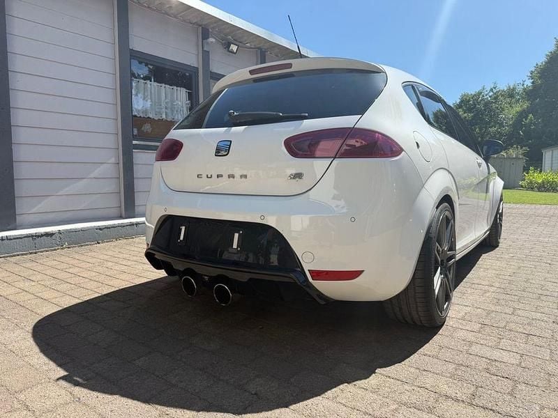 Gebraucht Seat Leon CUPRA 265 PS (194 kW) 2012 Weiß Limousine