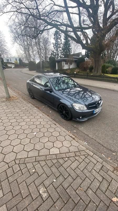 Andere farben Gebraucht 2009 Mercedes C350 AMG line Limousine | 7.000 € (Fairer Preis) - Bild 1/4