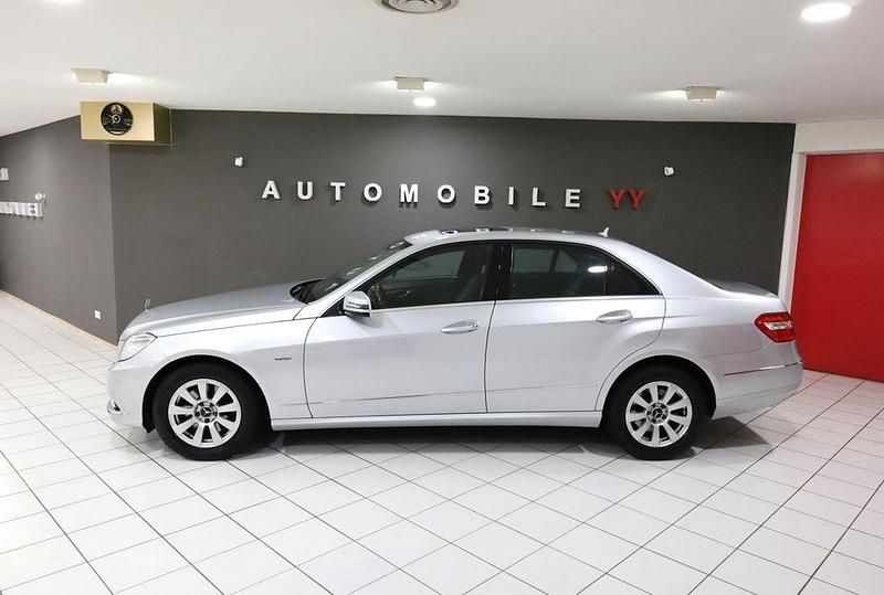 Gebraucht Mercedes E350 Elegance 231 PS (169 kW) 2009 Silber Limousine