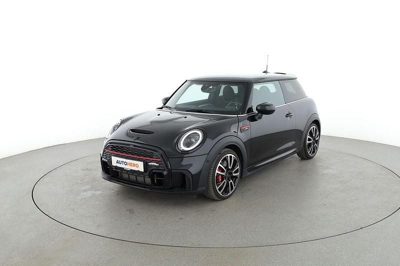 Schwarz Gebraucht 2024 Mini John Cooper Works Classic Kleinwagen | 35.390 € (Superpreis) - Bild 1/3