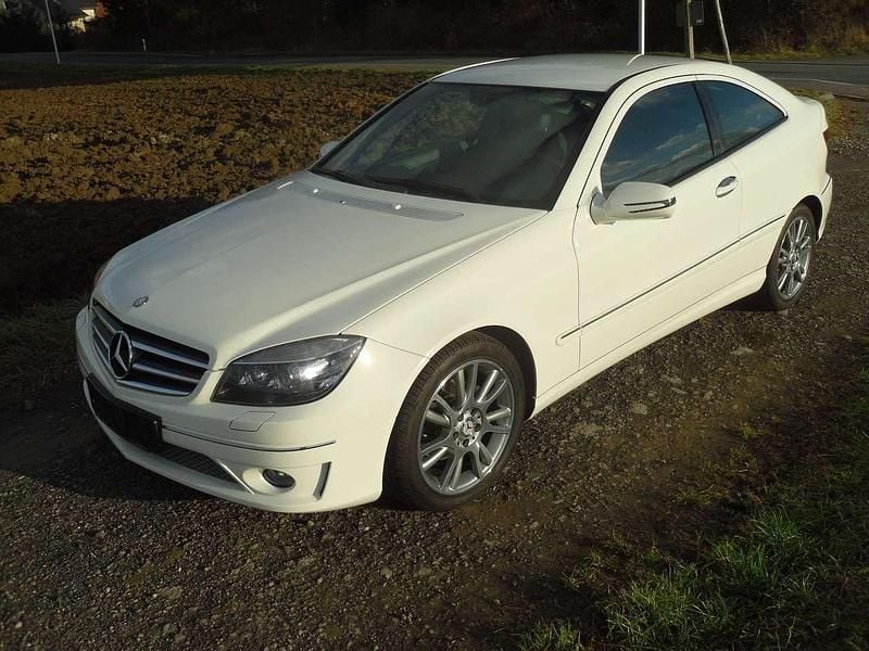 Gebraucht Mercedes CLC180 143 PS (105 kW) 2008 Weiß Kleinwagen