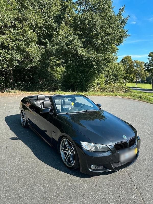 Schwarz Gebraucht 2008 BMW 325 Cabriolet Cabrio | 10.499 € (Teuer) - Bild 1/4