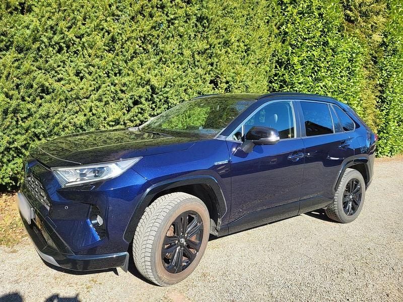 Gebraucht Toyota RAV4 Hybrid 178 PS (130 kW) 2019 Blau SUV