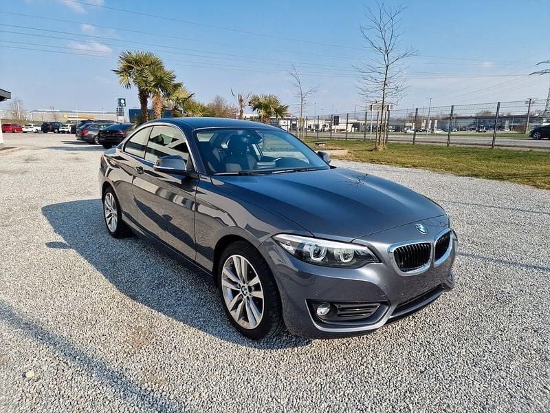 Gebraucht BMW 220 Advantage 184 PS (135 kW) 2019 Mineralgrau metallic Coupé
