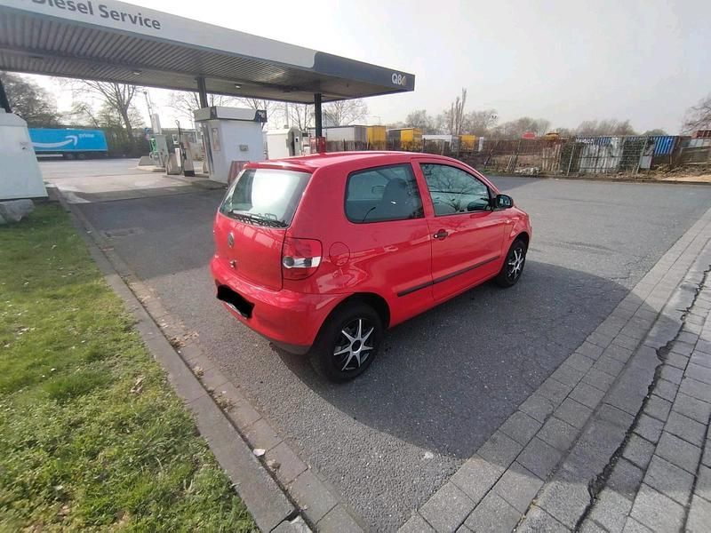 Gebraucht VW Fox 54 PS (39 kW) 2006 Rot Kleinwagen