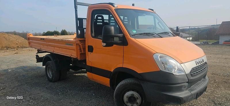 Gebraucht Iveco Daily 170 PS (125 kW) 2012 Orange