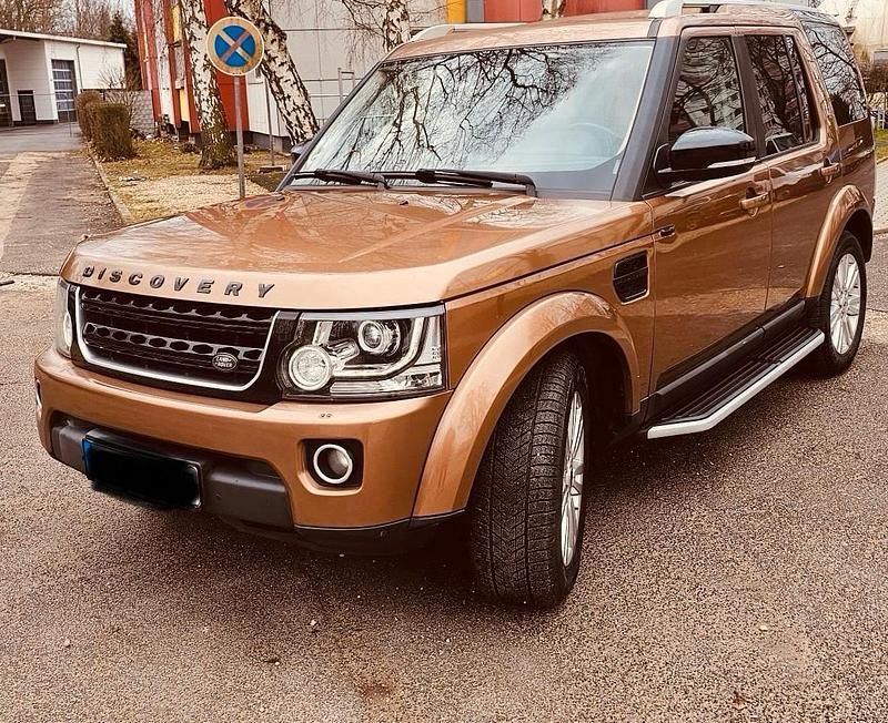 Braun Gebraucht 2016 Land Rover Discovery 4 SUV | 18.500 € (Fairer Preis) - Bild 1/4