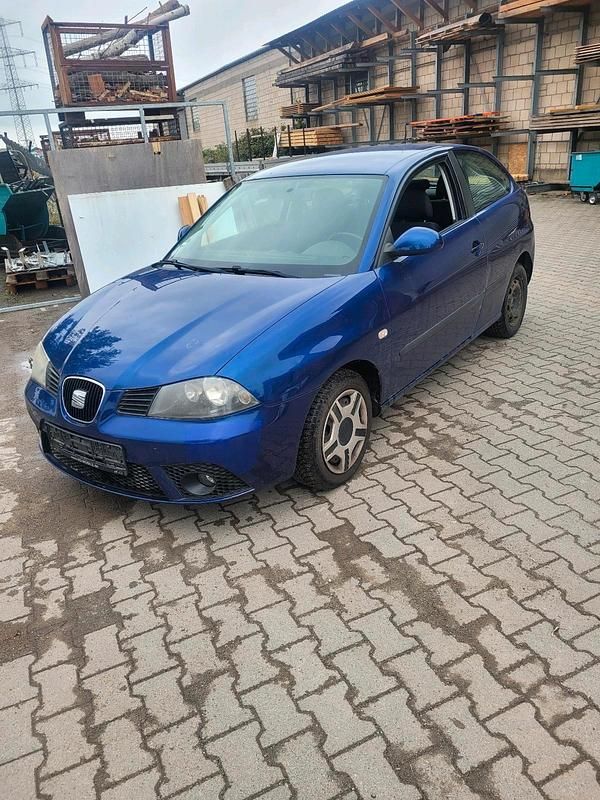 Blau Gebraucht 2008 Seat Ibiza Kleinwagen | 300 € (Superpreis) - Bild 1/4