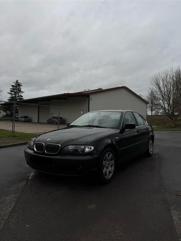 Schwarz Gebraucht 2002 BMW 325 Limousine | 3.000 € (Superpreis) - Bild 1/4
