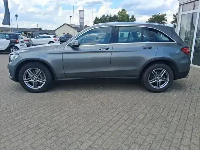 Gebraucht Mercedes GLC250 204 PS (150 kW) 2018 Grau SUV