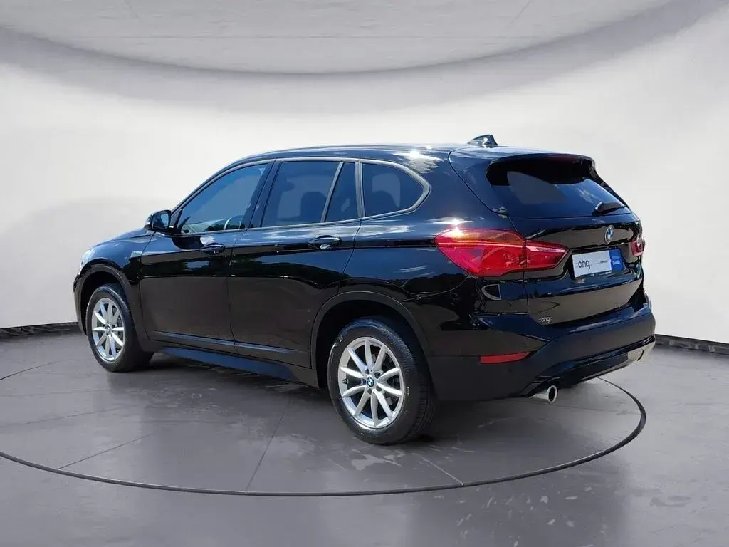 Gebraucht BMW X1 Advantage 136 PS (100 kW) 2022 Schwarz uni SUV