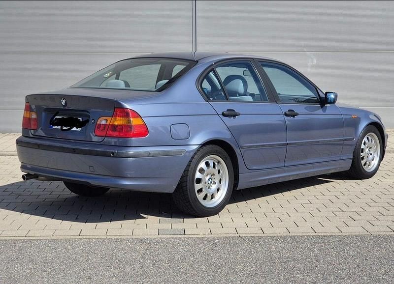Gebraucht BMW 318 143 PS (105 kW) 2002 Limousine