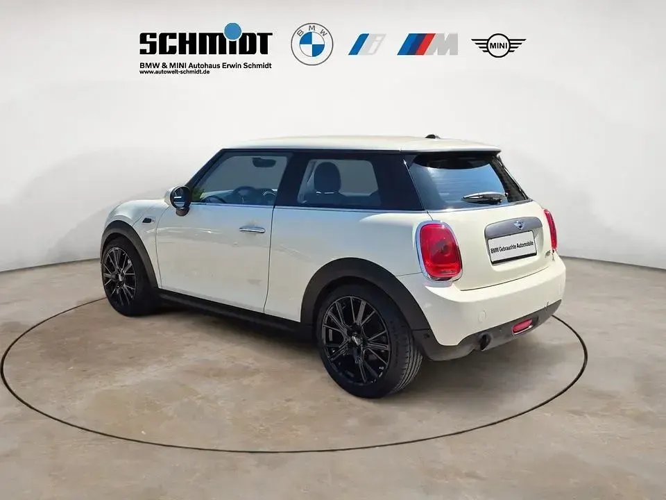Gebraucht Mini ONE 102 PS (75 kW) 2015 Weiß Kleinwagen