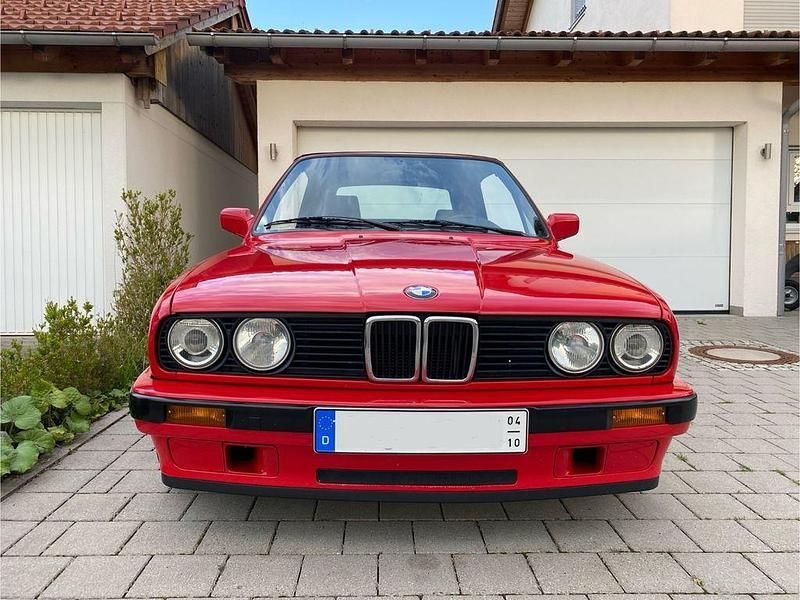 Rot Gebraucht 1992 BMW 318 Cabriolet Shadowline Cabrio | 17.500 € - Bild 1/4