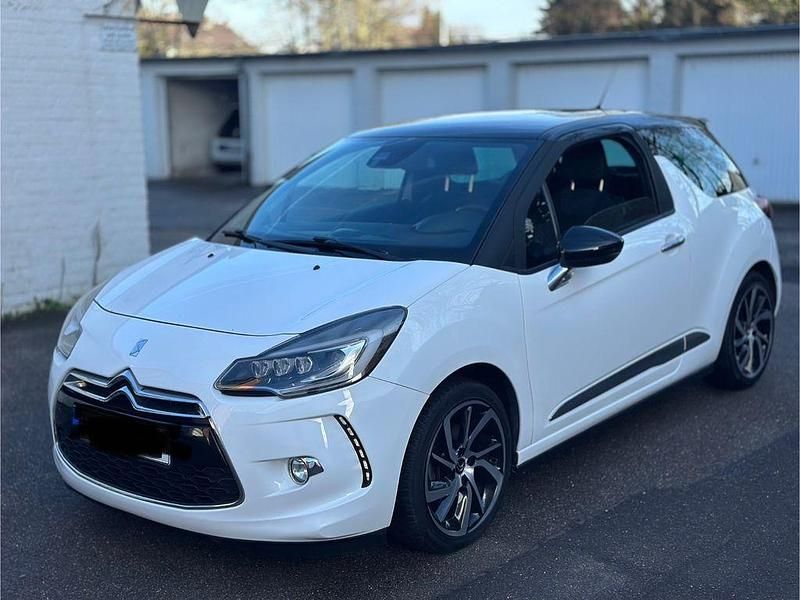Weiß Gebraucht 2015 Citroën DS3 So Paris Kleinwagen | 6.900 € (Fairer Preis) - Bild 1/4