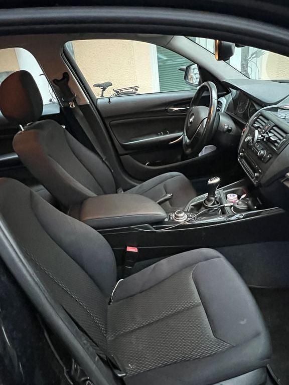 Gebraucht BMW 114 104 PS (76 kW) 2012 Schwarz Kleinwagen