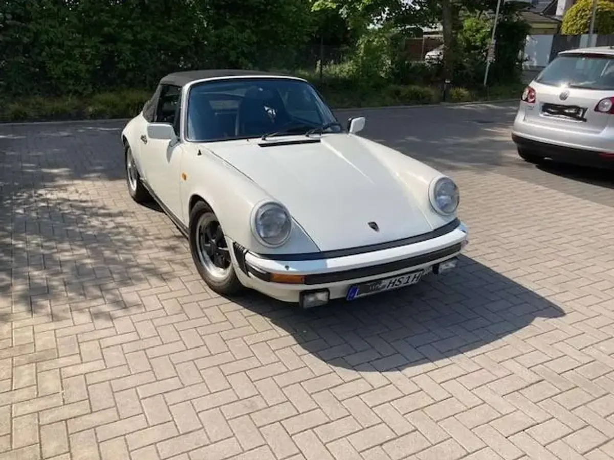 Gebraucht Porsche 911SC 204 PS (150 kW) 1983 Weiß Cabrio