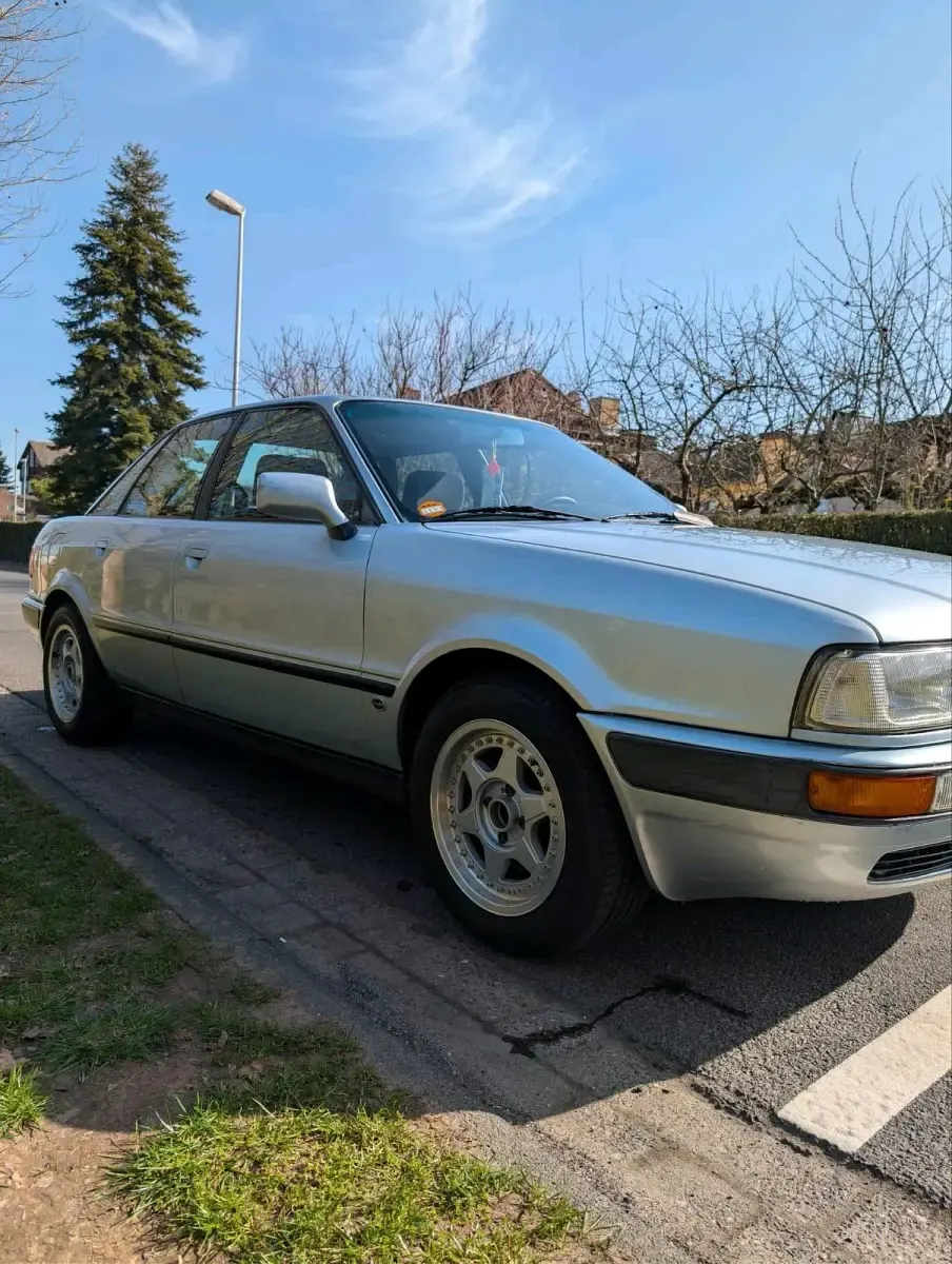 Gebraucht Audi 80 Basis 174 PS (127 kW) 1992 Silber Limousine