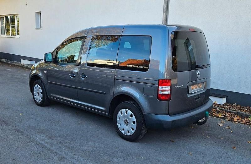 Usata VW Caddy 102 CV (75 kW) 2014 Grigio Monovolume