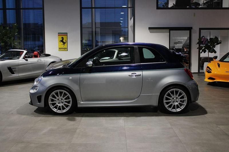Gebraucht Abarth 695C 179 PS (131 kW) 2018 Colore esterno (blu riva 682b Cabrio