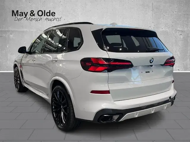 Neu BMW X5 Performance 298 PS (219 kW) 2026 Weiss SUV